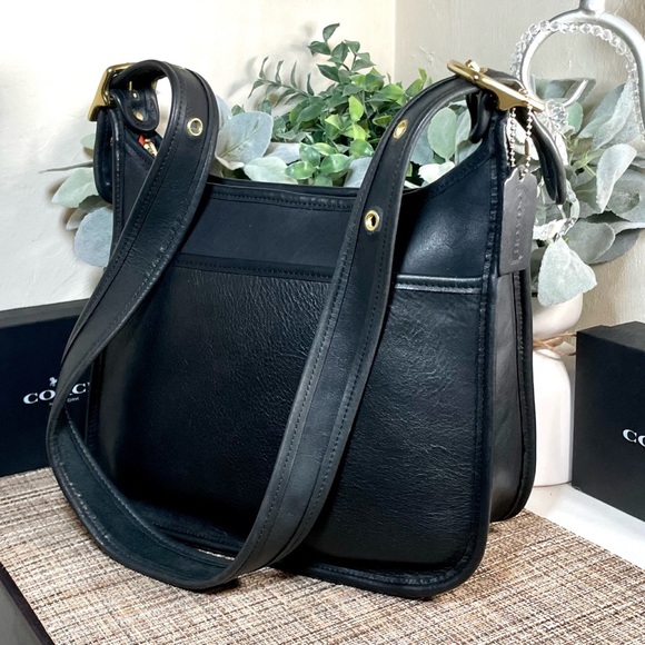 ❤️SOLD❤️Vintage Coach Navy Legacy Zip 9966 - Picture 4 of 11